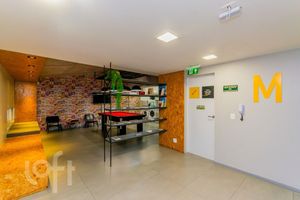 Image 29 - 928537