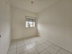 Image 17 - 928538