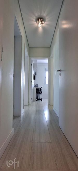 Image 31 - 928555