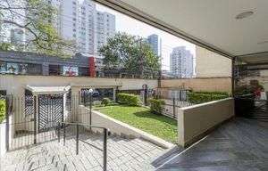 Image 23 - 928574