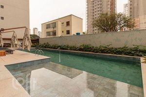 Image 8 - 928577