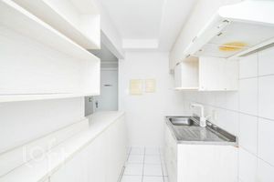 Image 4 - 928590