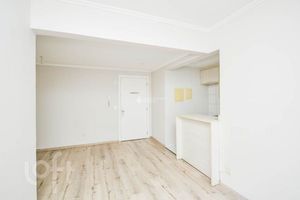 Image 3 - 928590