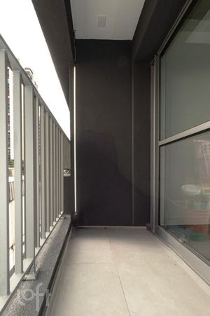 Image 8 - 928595