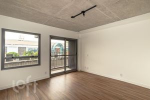 Image 26 - 928595