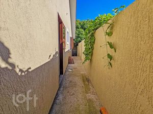 Image 7 - 928599