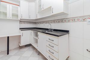 Image 30 - 928608