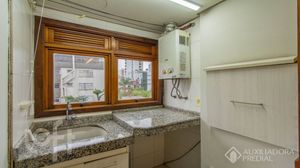 Image 6 - 928609