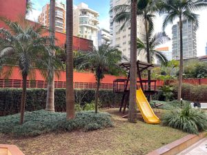 Image 26 - 928610