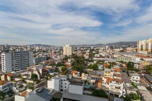 Image 6 - 928611