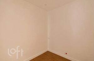 Image 7 - 928616