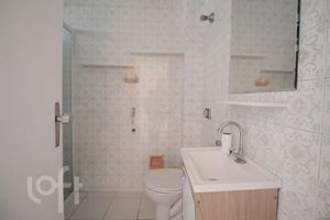 Image 11 - 928625