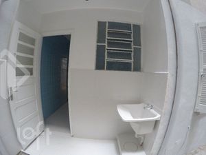 Image 6 - 928626