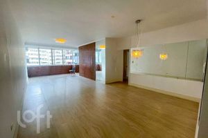 Image 30 - 928635