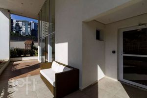 Image 17 - 928636