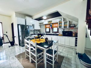 Image 17 - 928637
