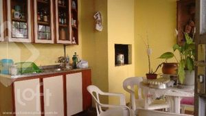 Image 5 - 928646