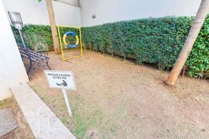 Image 14 - 928651