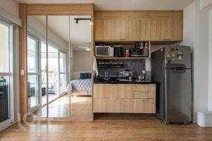 Image 4 - 928652
