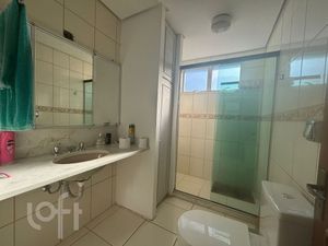 Image 6 - 928656