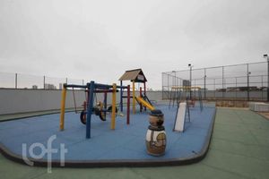 Image 21 - 928677