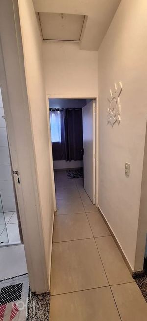 Image 8 - 928680