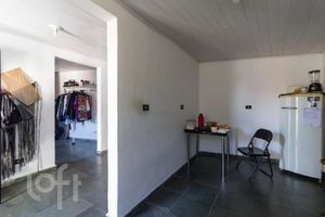 Image 8 - 928685