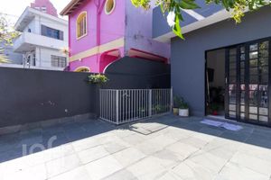 Image 22 - 928685