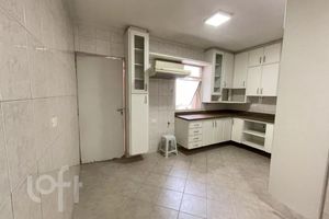 Image 7 - 928696