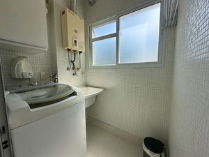Image 19 - 928701