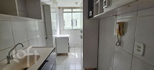 Image 11 - 928706