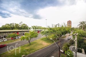 Image 33 - 928714
