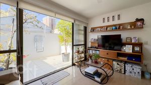 Image 3 - 928717