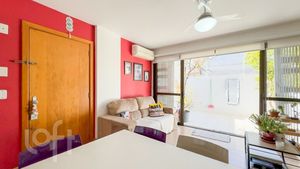Image 4 - 928717