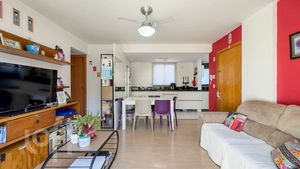 Image 1 - 928717