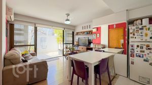Image 18 - 928717