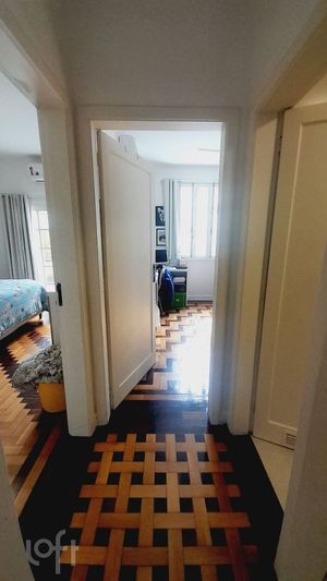 Image 31 - 928729