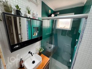 Image 18 - 928731