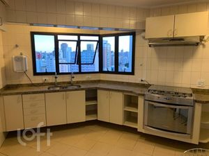 Image 13 - 928732