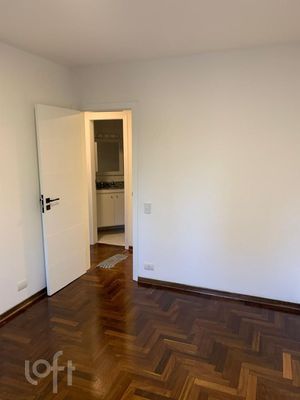 Image 11 - 928732
