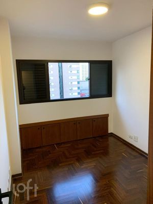 Image 5 - 928732