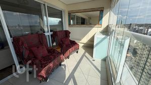 Image 9 - 928739