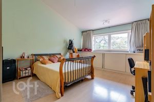 Image 33 - 928749