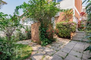 Image 72 - 928749