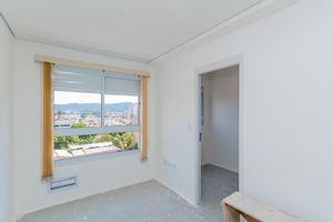 Image 1 - 928754