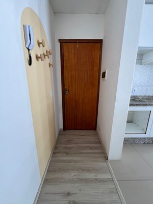 Image 19 - 928757