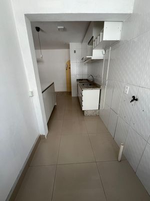 Image 15 - 928757