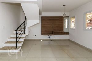 Image 3 - 928776