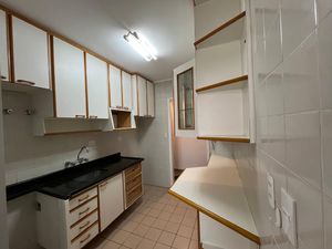 Image 3 - 928777