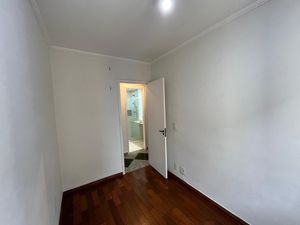 Image 22 - 928777